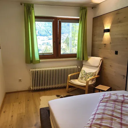 Unterluimes Apartman *